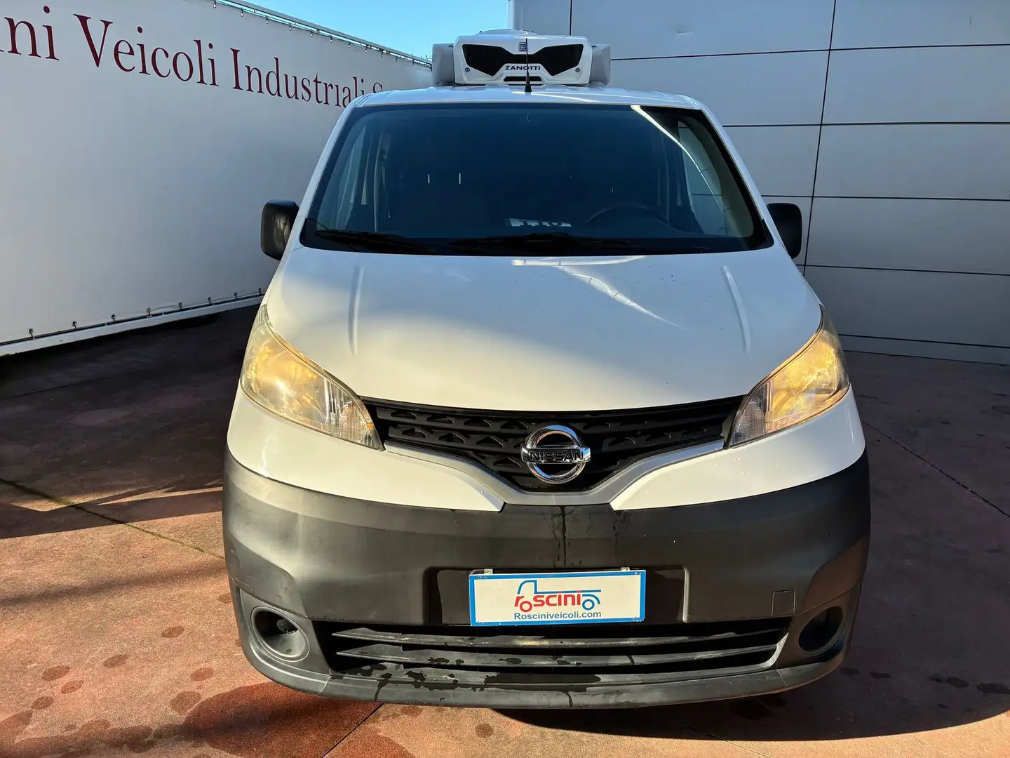 Nissan NV200 isotermico con gruppo frigo Blanc - 1