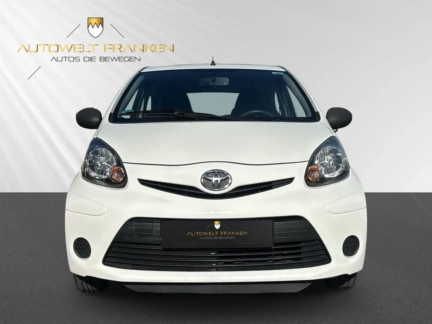 Toyota AYGO *SERVICE NEU*TÜV NEU*GARANTIE* Blanc - 2