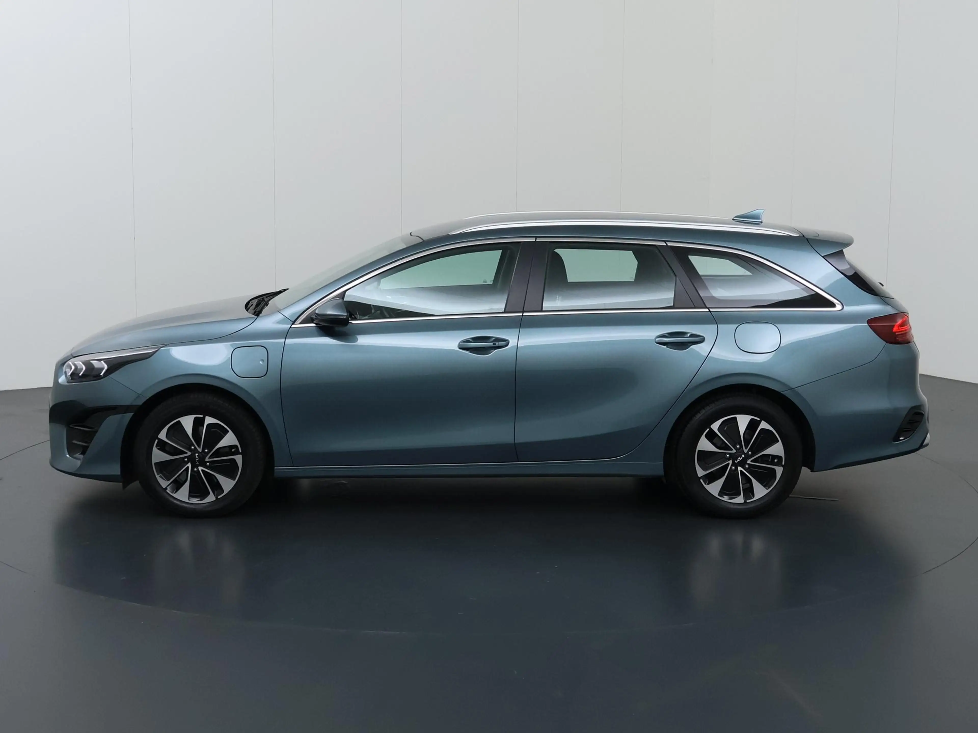 Kia Ceed SW / cee'd SW Sportswagon 1.6 GDI PHEV DynamicPlusLine | Stoel / — photo 5