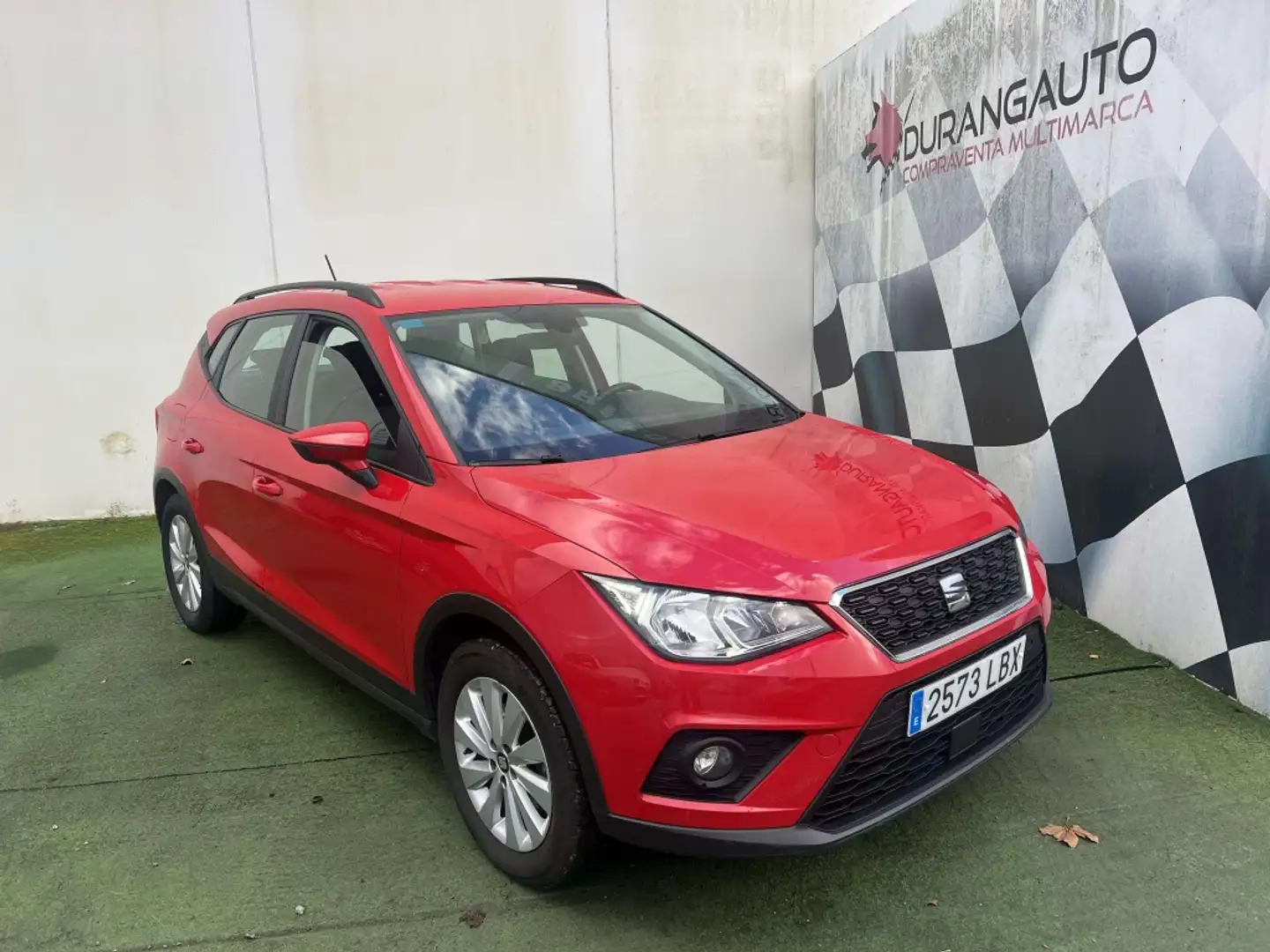 SEAT Arona 1.0 TSI Ecomotive S&S Reference Plus 95 Rojo - 1