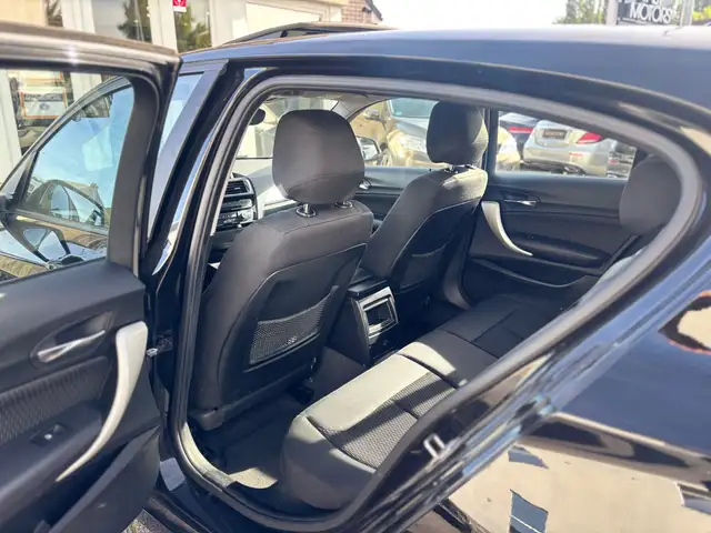 BMW 1 Series view 14