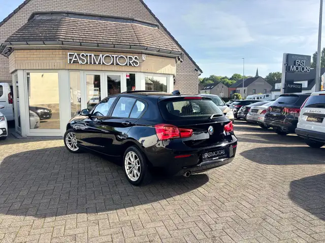 BMW 1 Series view 7