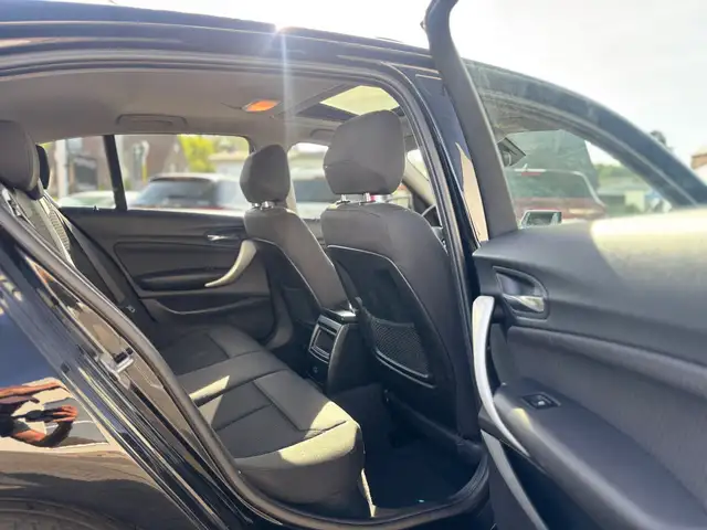 BMW 1 Series view 13