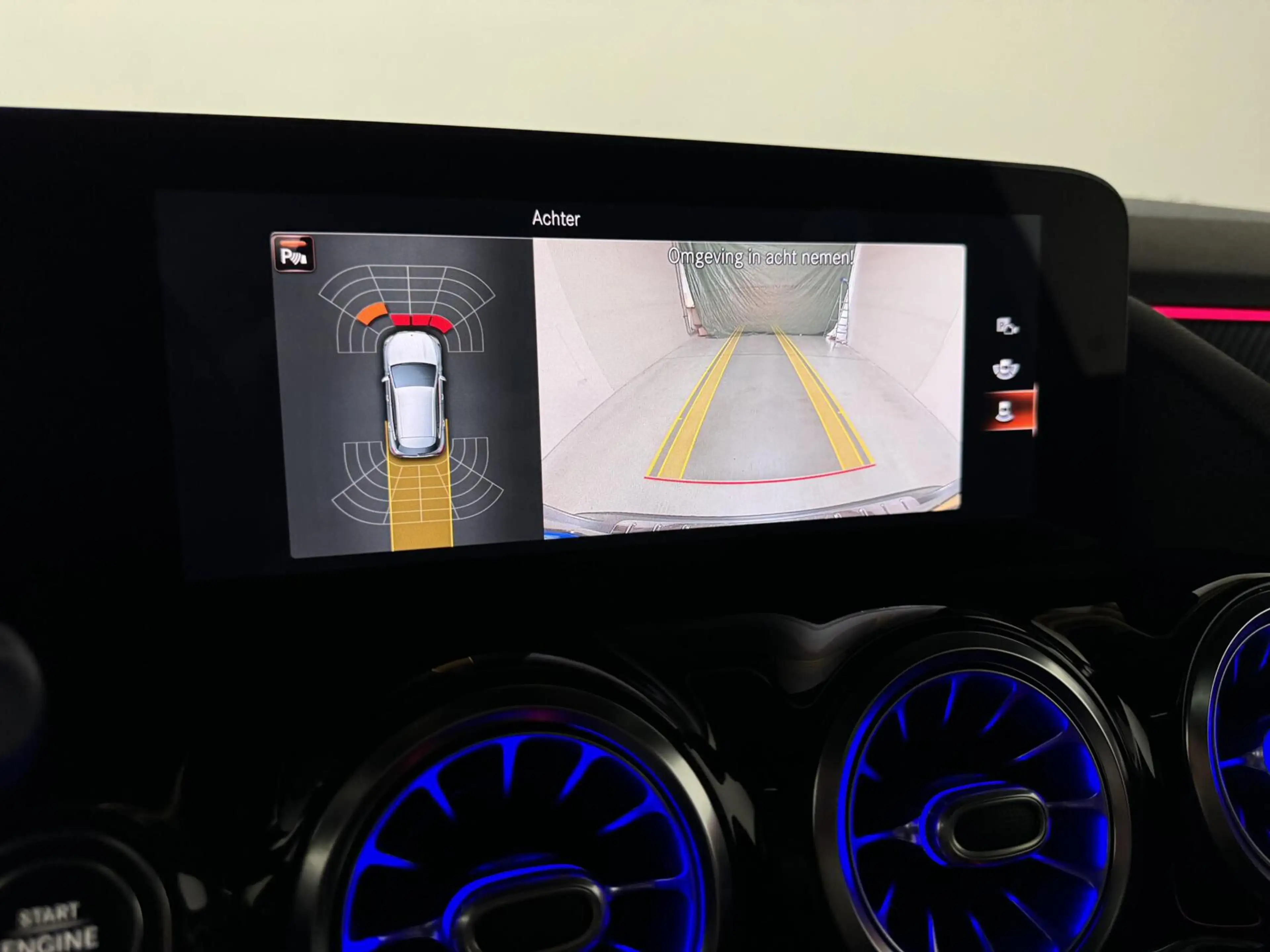 Mercedes-Benz GLA 250 e AMG Line Pano Memory Sfeer Camera — photo 32