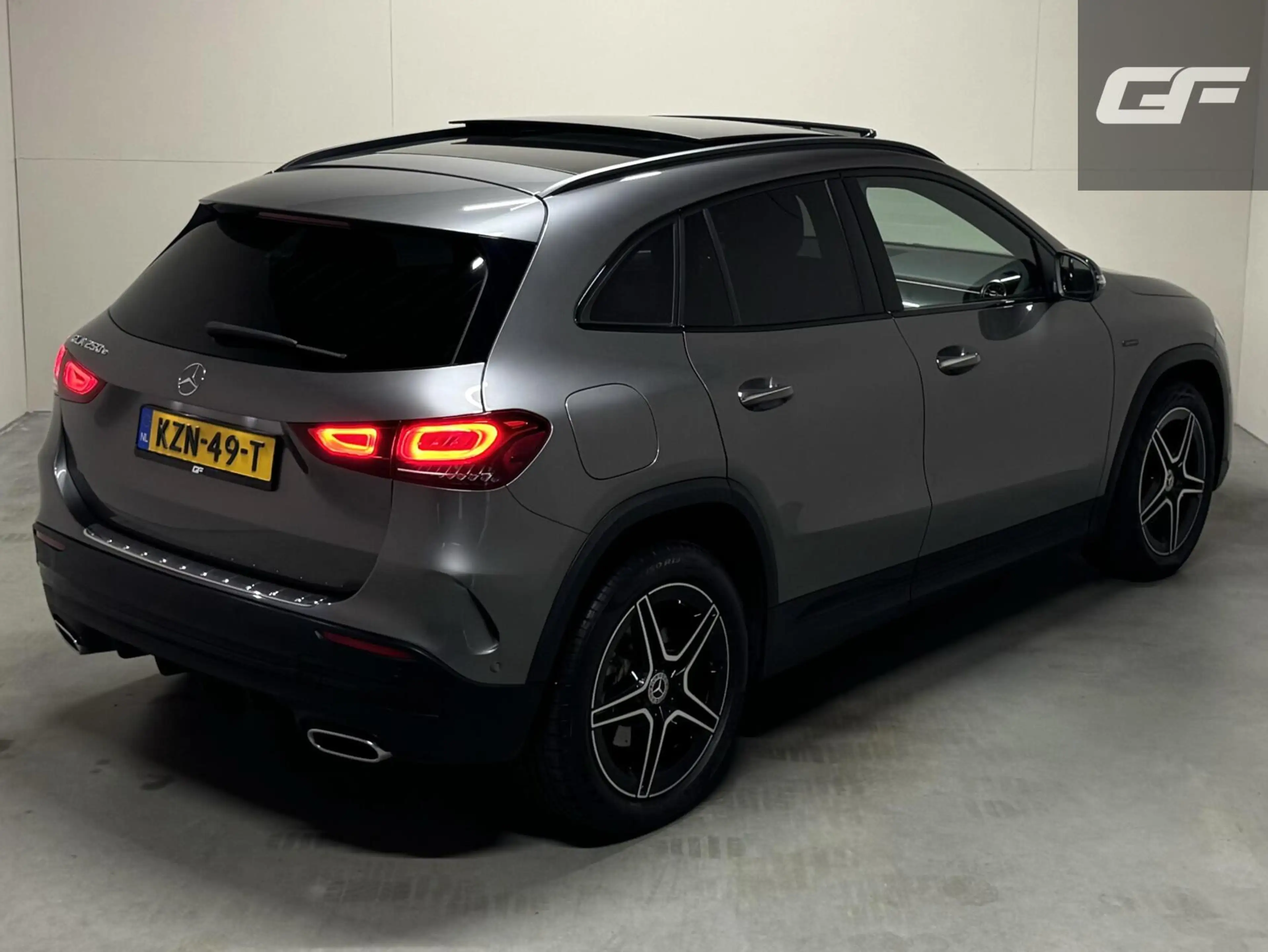 Mercedes-Benz GLA 250 e AMG Line Pano Memory Sfeer Camera — photo 5