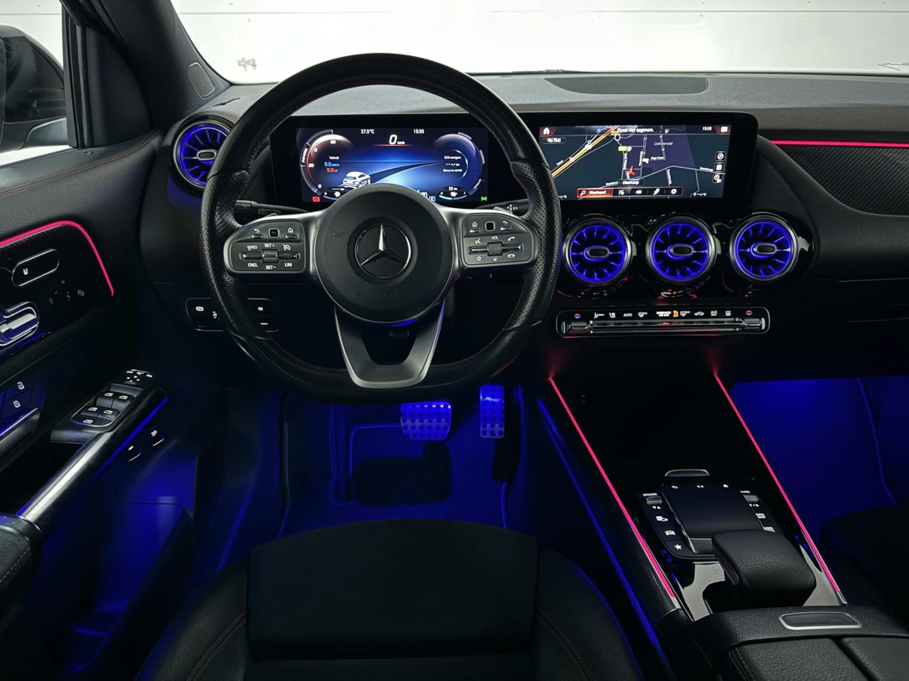 Mercedes-Benz GLA 250 e AMG Line Pano Memory Sfeer Camera — photo 24
