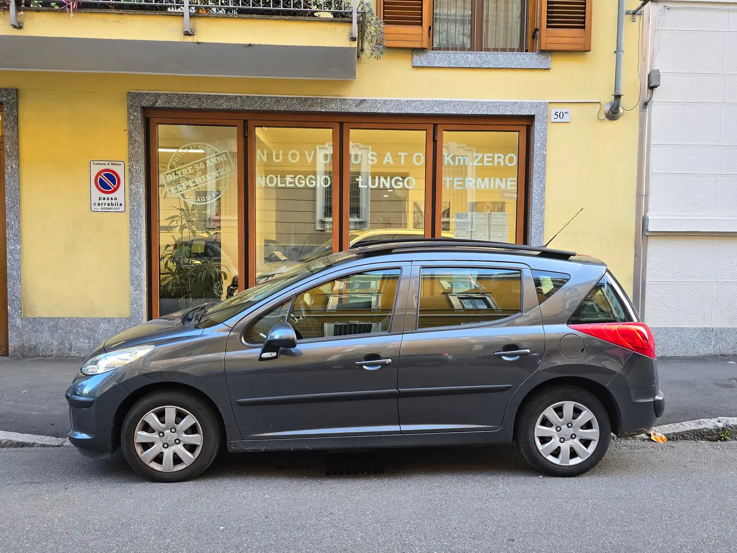 Peugeot 207 207 SW SW 1.6 hdi 16v fap PER COMMERCIANTI Grigio - 1