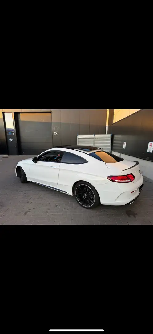 Mercedes-Benz C 300 Is altijd onderhouden bij mercedes. - 2