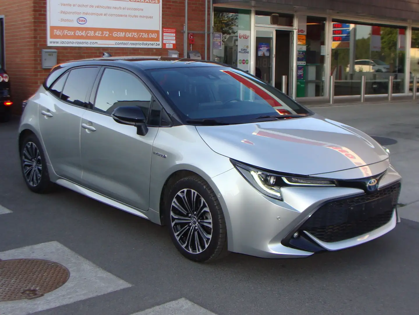 Toyota Corolla 1.8 Hybrid Dynamic Sport e-CVT Bi-Ton Argent - 2