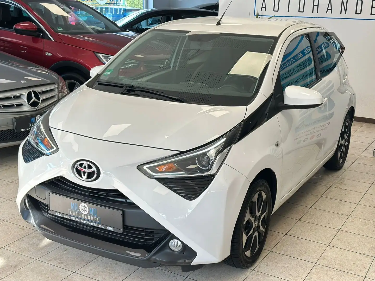 Toyota Sonstige AYGO x-play Team D°Klima°Allwetter°Automatik Weiß - 2