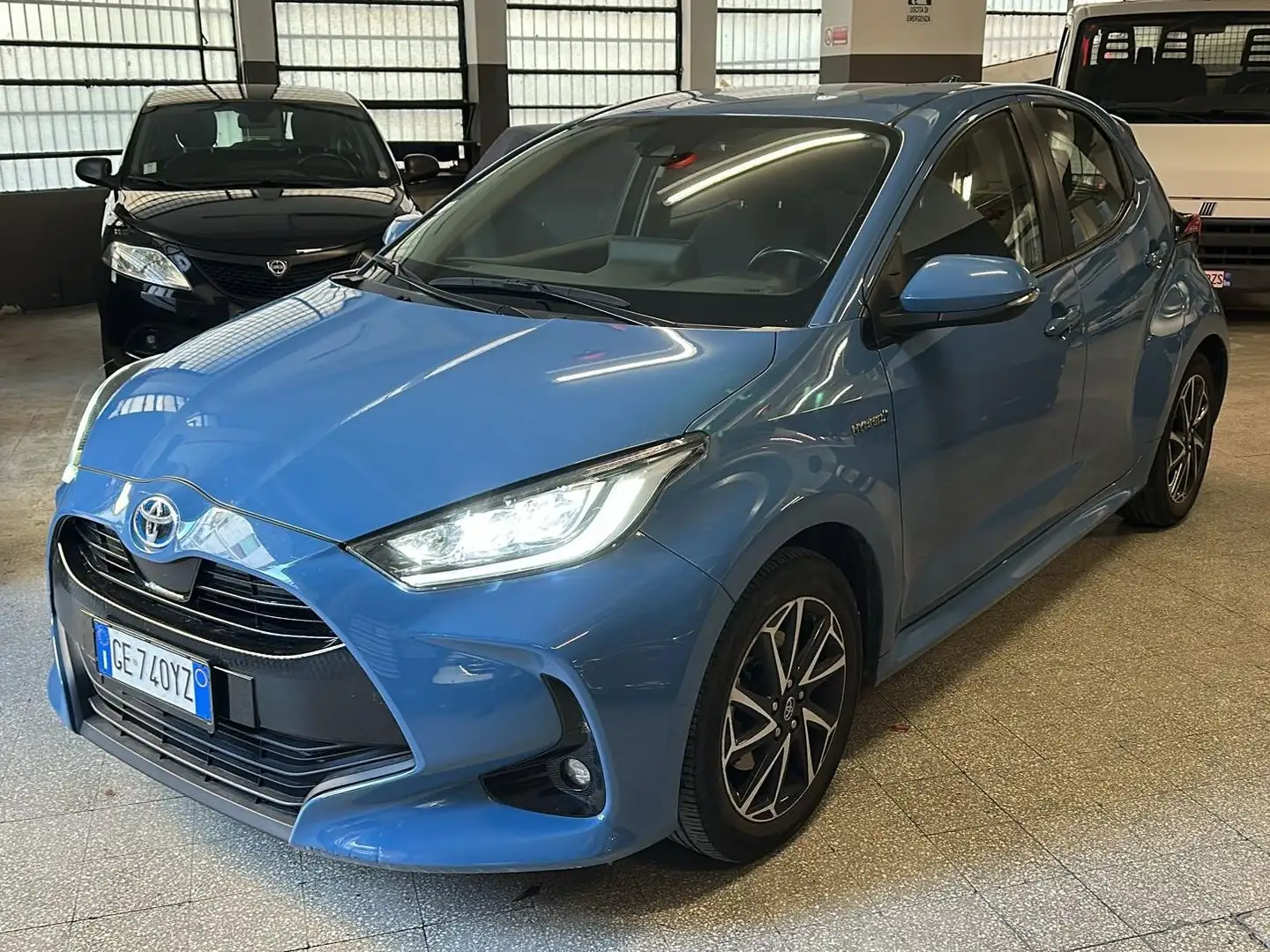 Toyota Yaris Yaris IV 2020 1.5h Trend Blu/Azzurro - 2