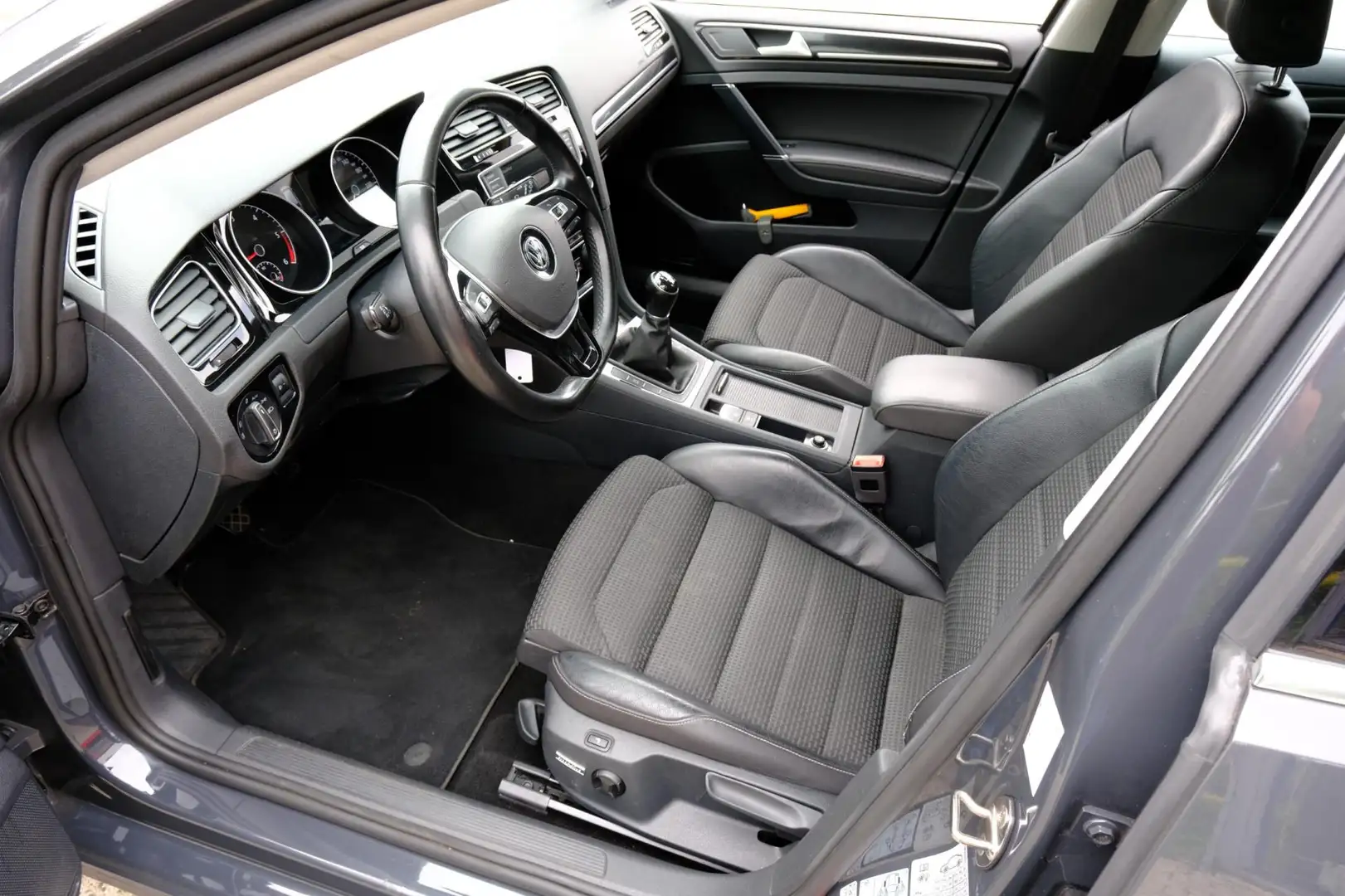 Volkswagen Golf Variant 2.0 TDI 150pk Highline Navi|1e Eig|Half Leder|LMV Grijs - 2