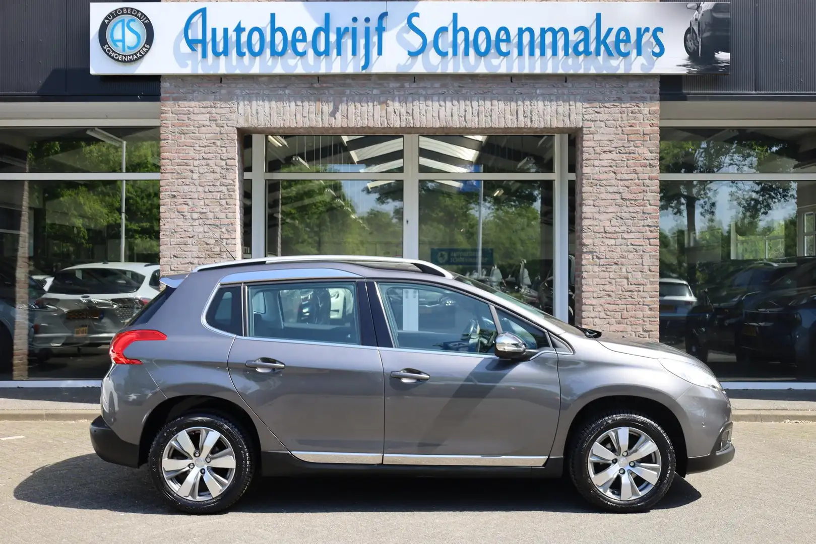 Peugeot 2008 1.2 PureTech Allure TREKHAAK-AFN CRUISE HALFLEER N Grijs - 2