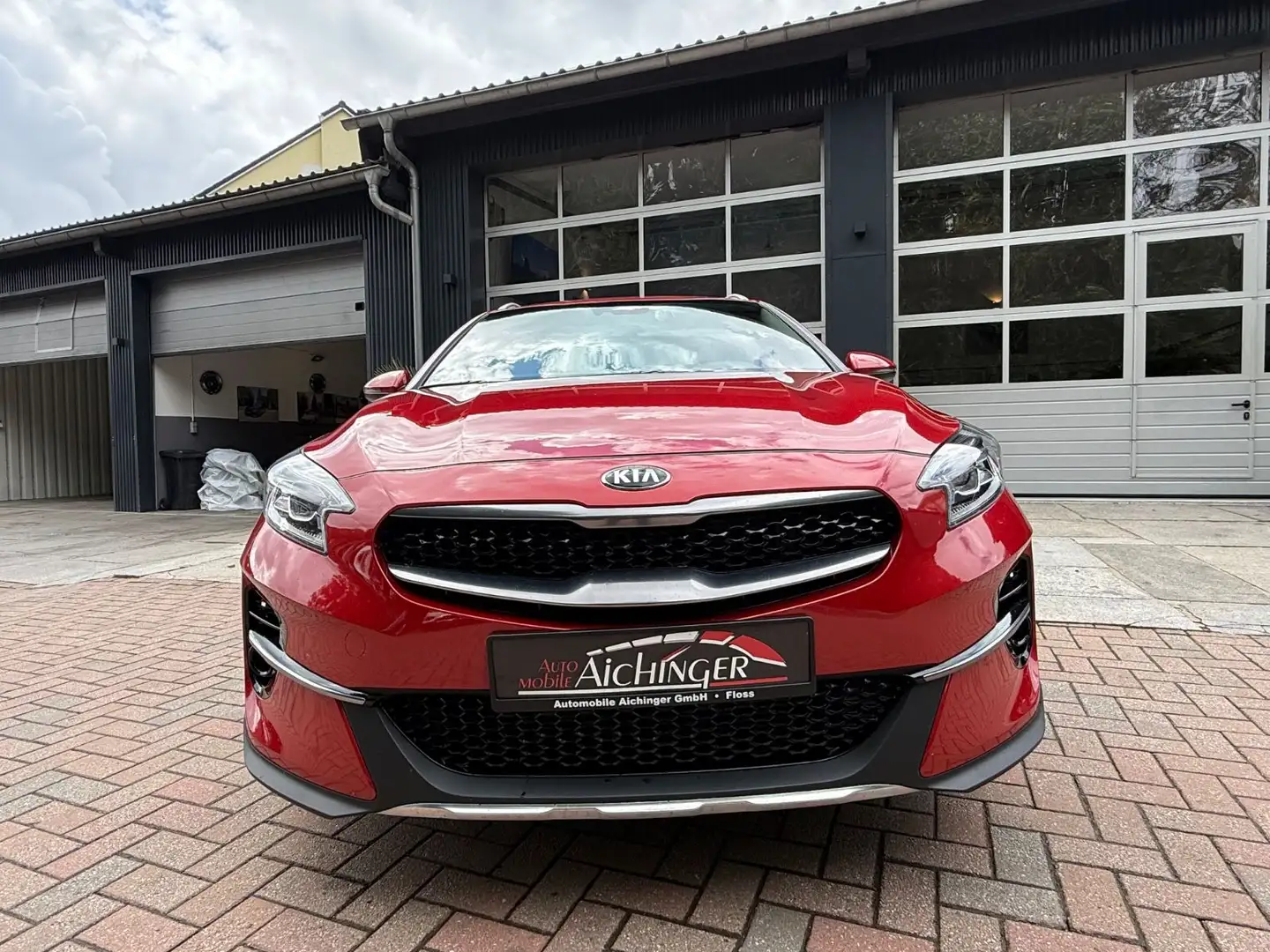 Kia XCeed Spirit 1.Hand 8-Fach Sitheizung Lenkradh. Roşu - 2