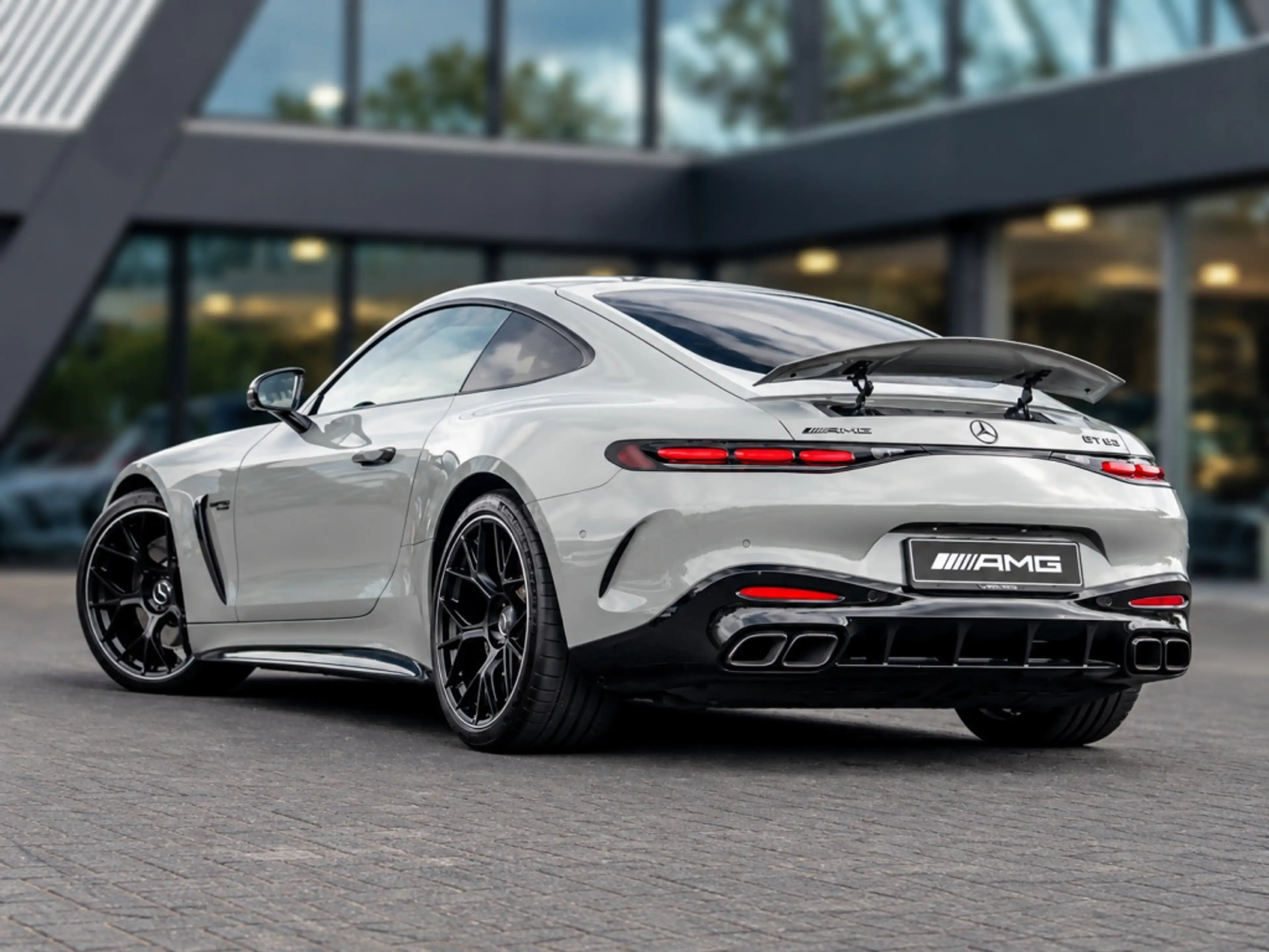 Mercedes-Benz AMG GT 63 4MATIC Premium Plus | AMG Dynamic Plus | AMG Pe — photo 4