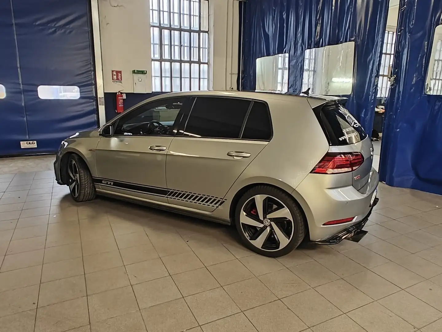 Volkswagen Golf GTI 5p 2.0 tsi Performance 245cv dsg Argento - 2