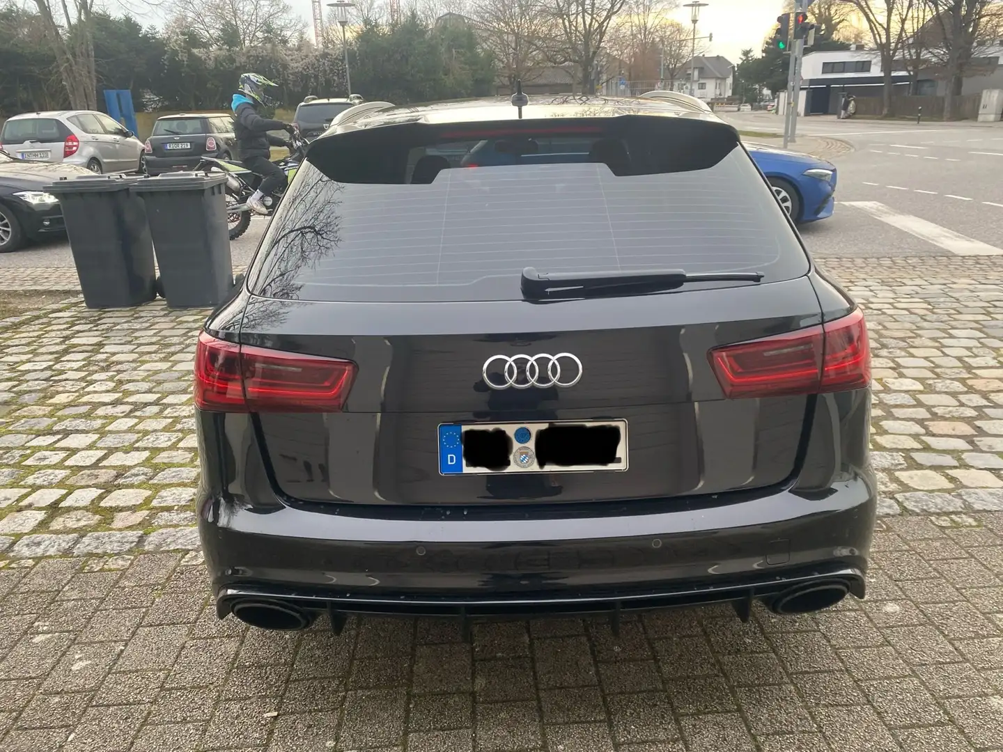 Audi RS6 Avant Schwarz - 2