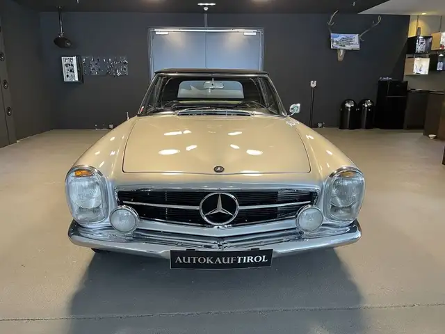 Mercedes-Benz Sonstige 230SL Pagode Ansicht 2