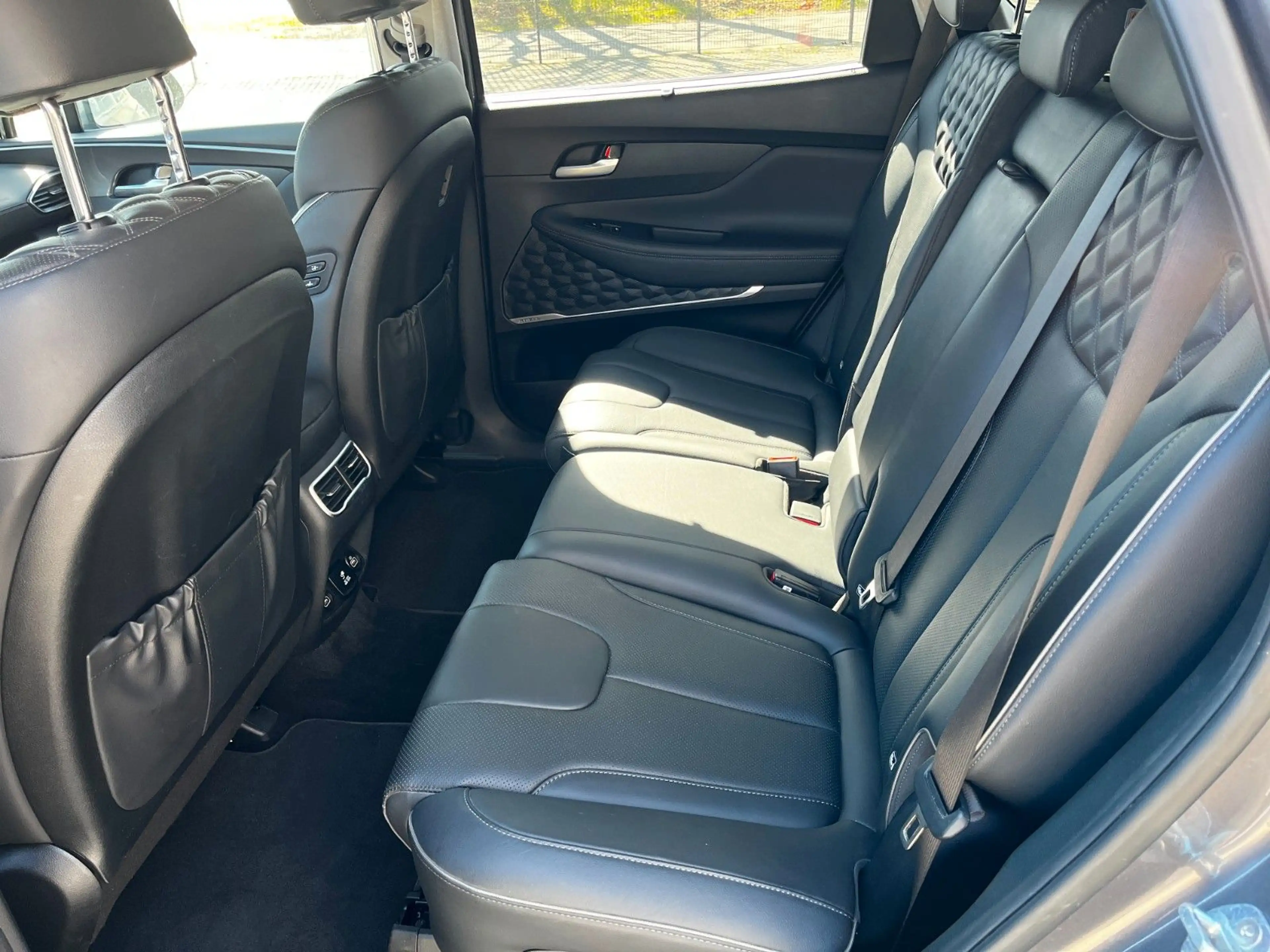 Hyundai SANTA FE Hybrid Prima 4WD/Leder/Navi/360/MWST — photo 11