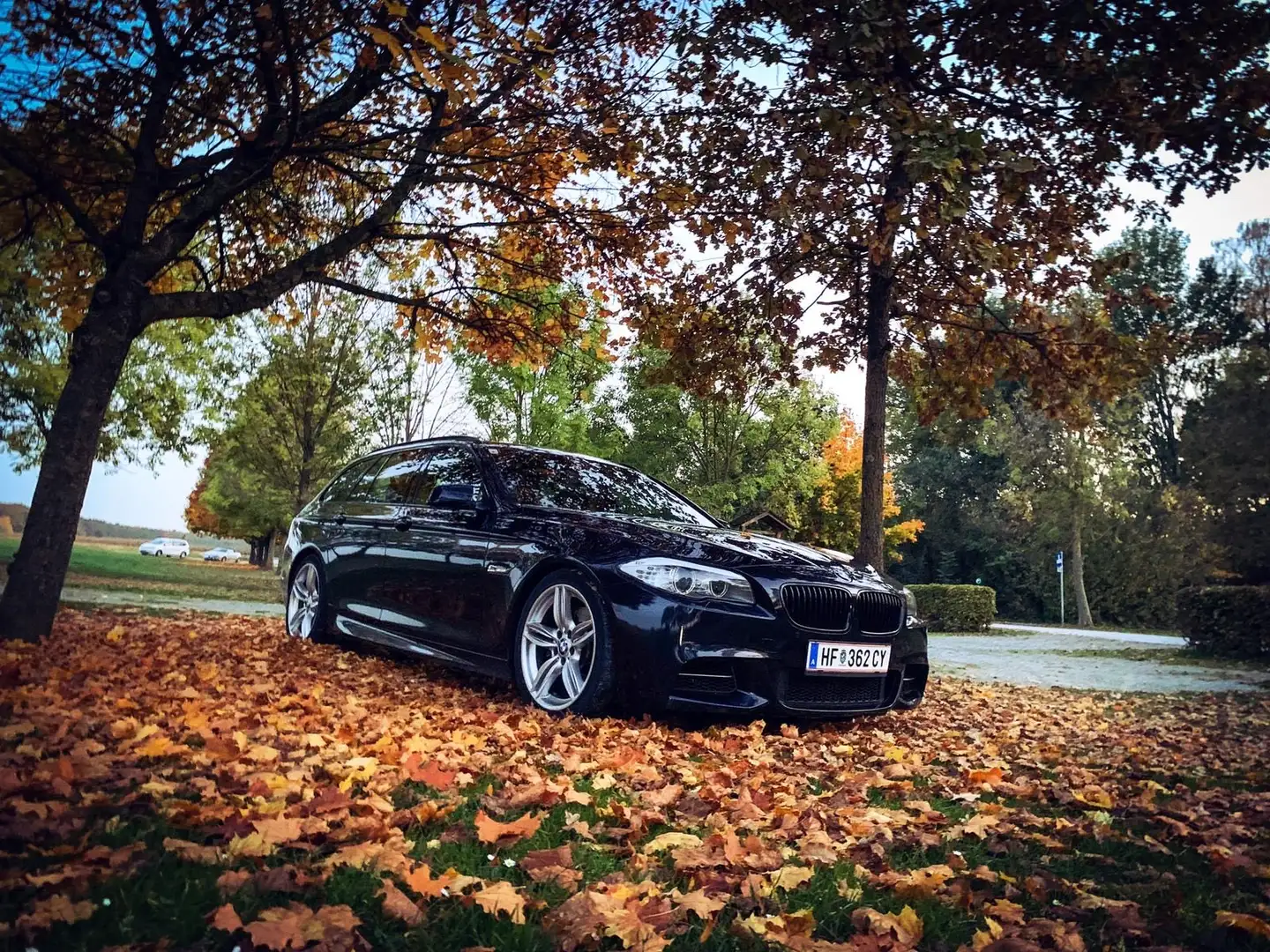 BMW 525 525d Touring Sport-Aut. Schwarz - 2