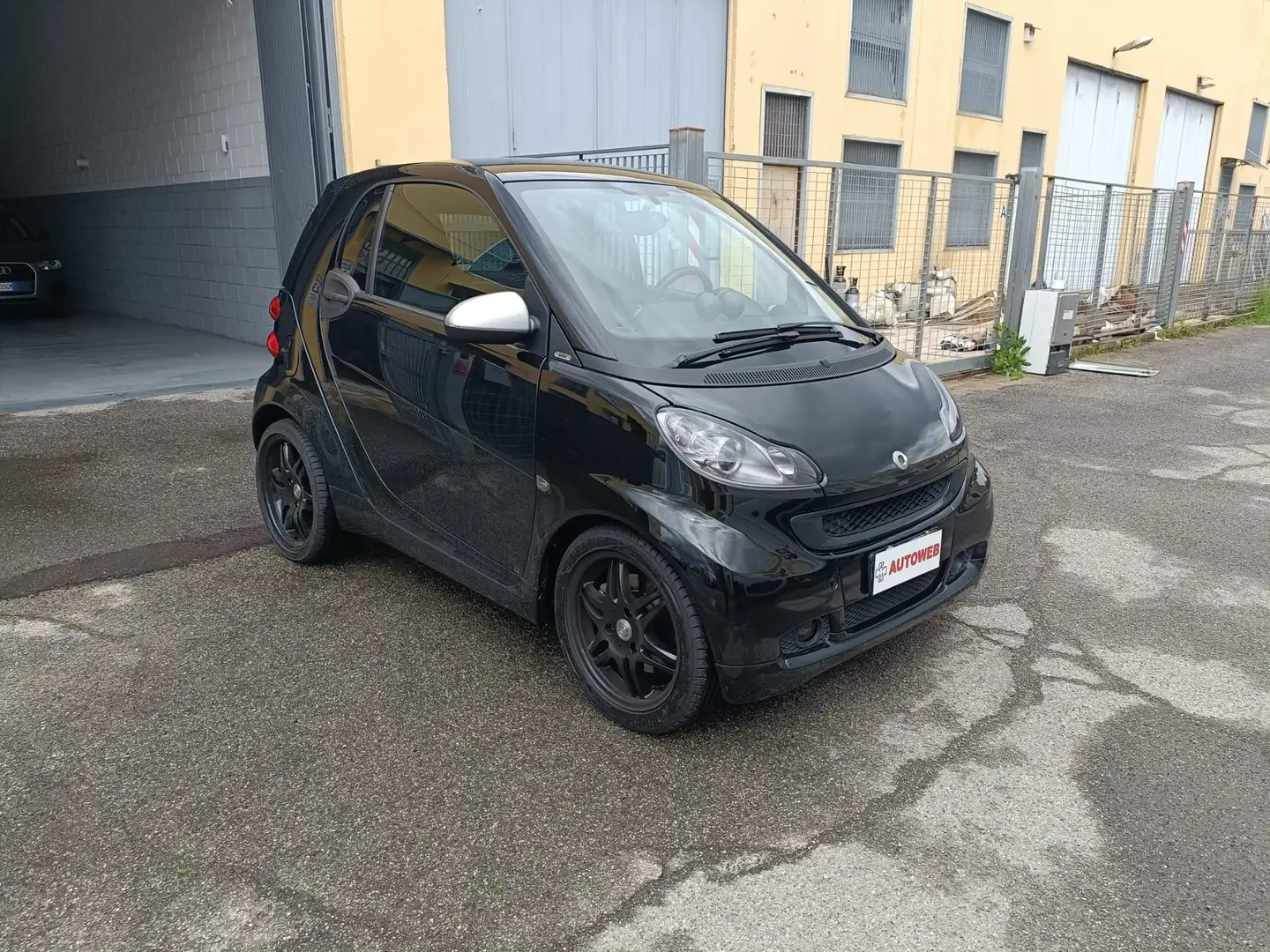 smart forTwo Fortwo 1.0 mhd Passion 71cv FL Negro - 2
