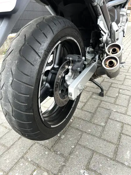 Suzuki Bandit 650 - foto 5