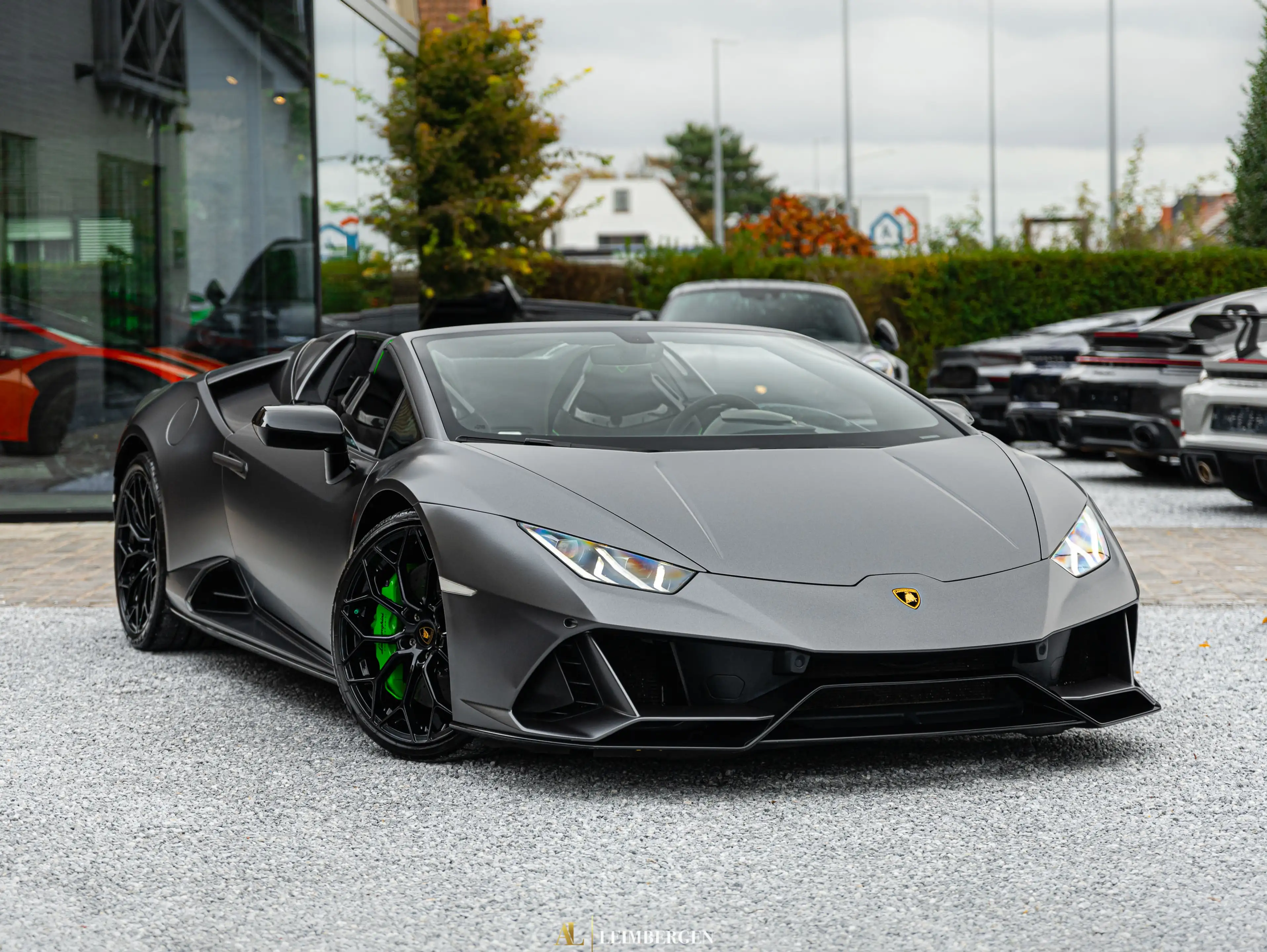 Lamborghini Huracán EVO Spyder / Front Lift / 20” Narvi / Black Alcantara / Green Stitching / Sensonum — photo 8