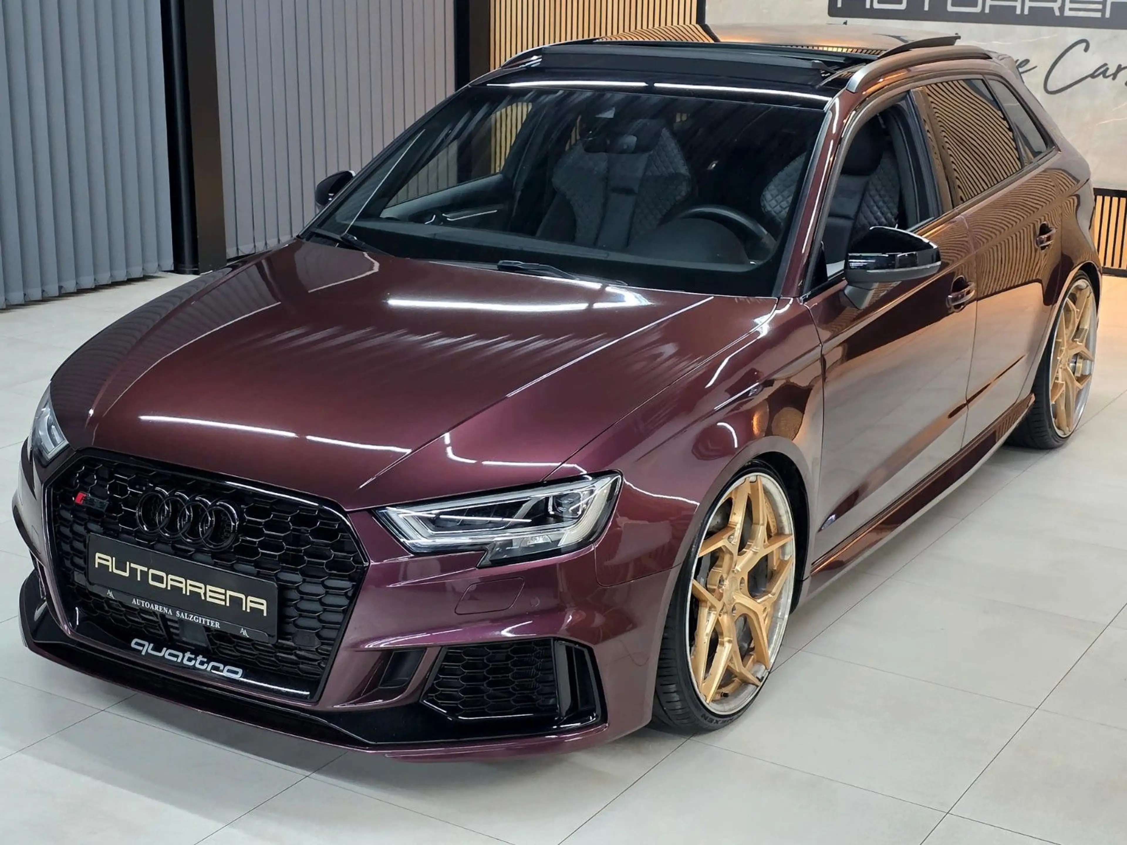Audi RS3 Sportback 2.5 TFSI quattro*EXCLUSIVE*PANO* — photo 3