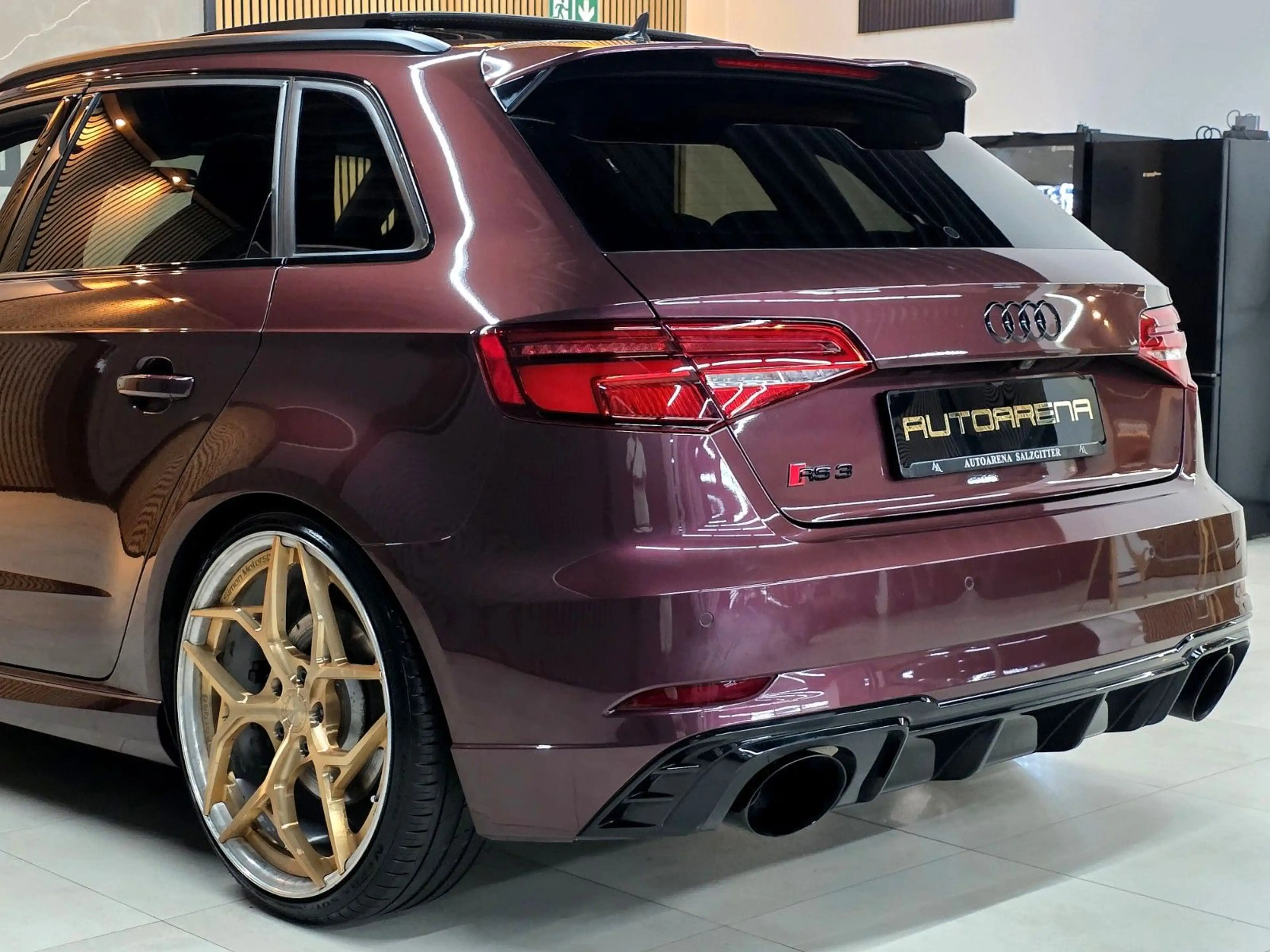 Audi RS3 Sportback 2.5 TFSI quattro*EXCLUSIVE*PANO* — photo 12