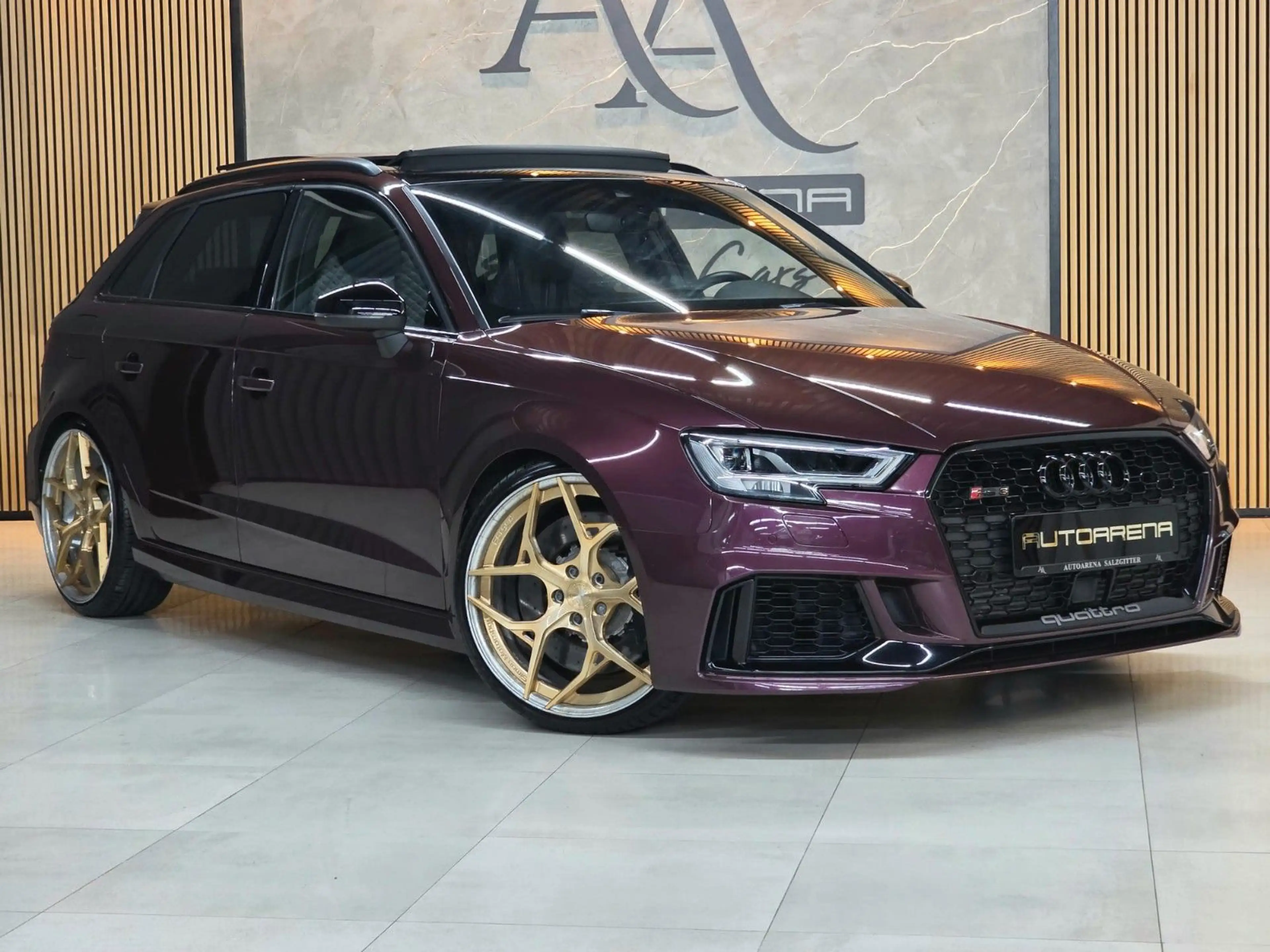 Audi RS3 Sportback 2.5 TFSI quattro*EXCLUSIVE*PANO*
