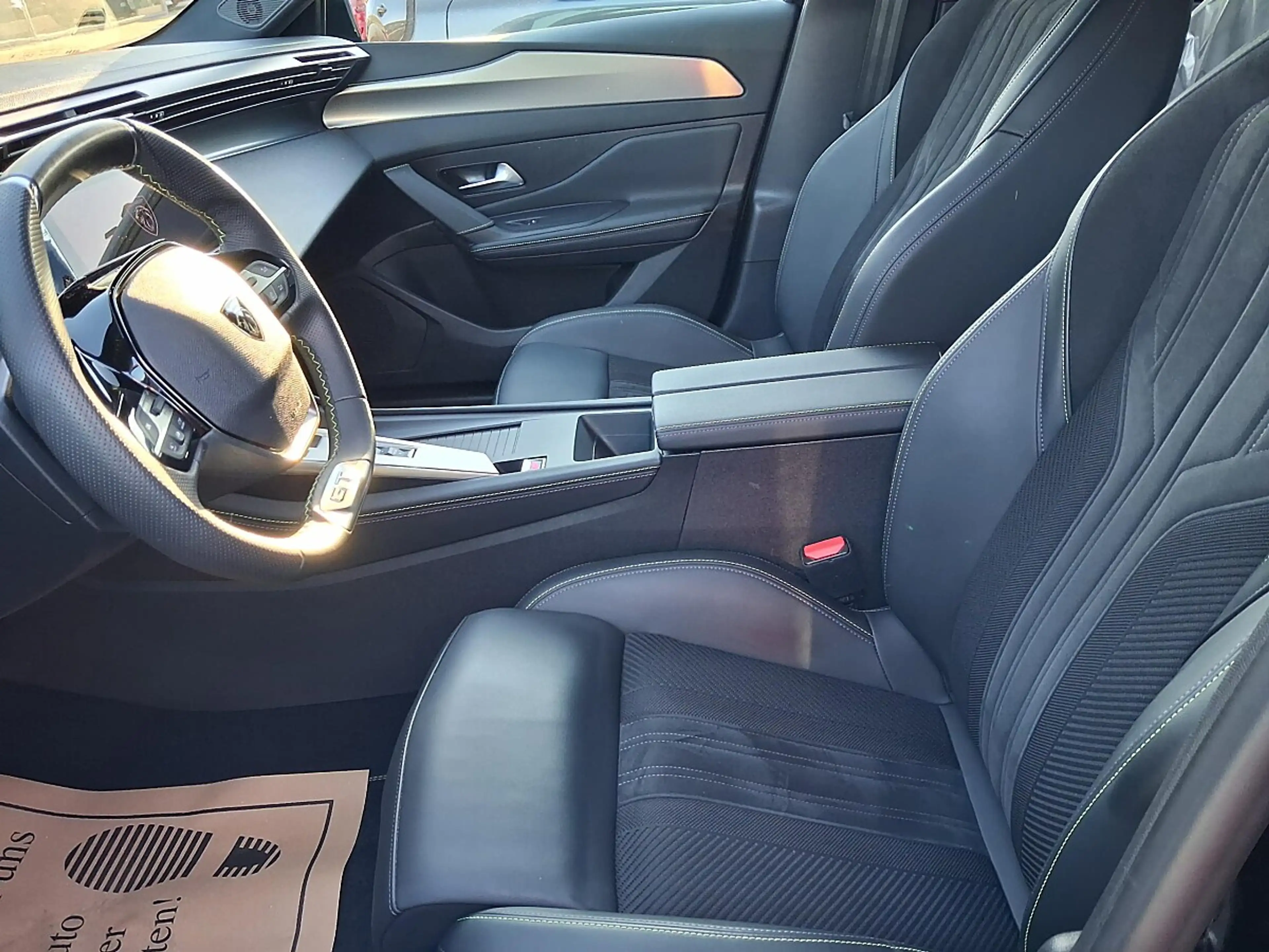 Peugeot 408 PureTech 130 S&S EAT8 GT — photo 4