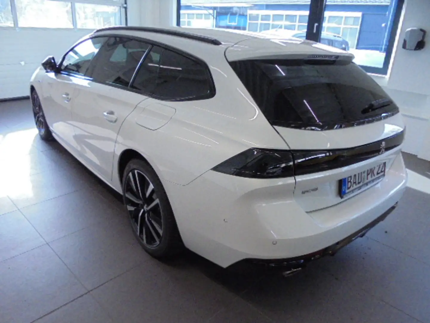 Peugeot 508 SW GT Plug-In Hybrid 225 e-EAT8 Bianco - 2