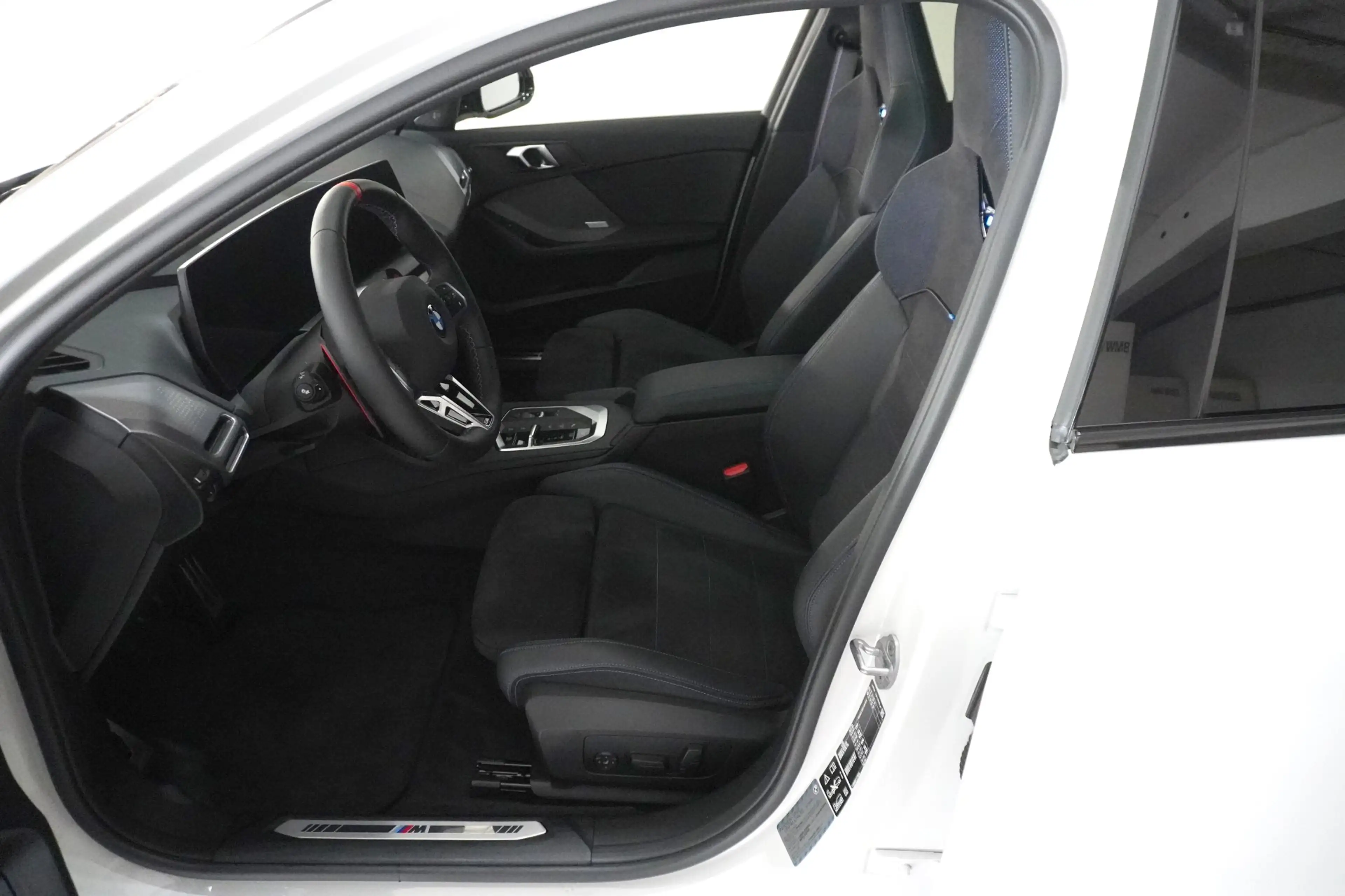 BMW 135 M135i xDrive — photo 5