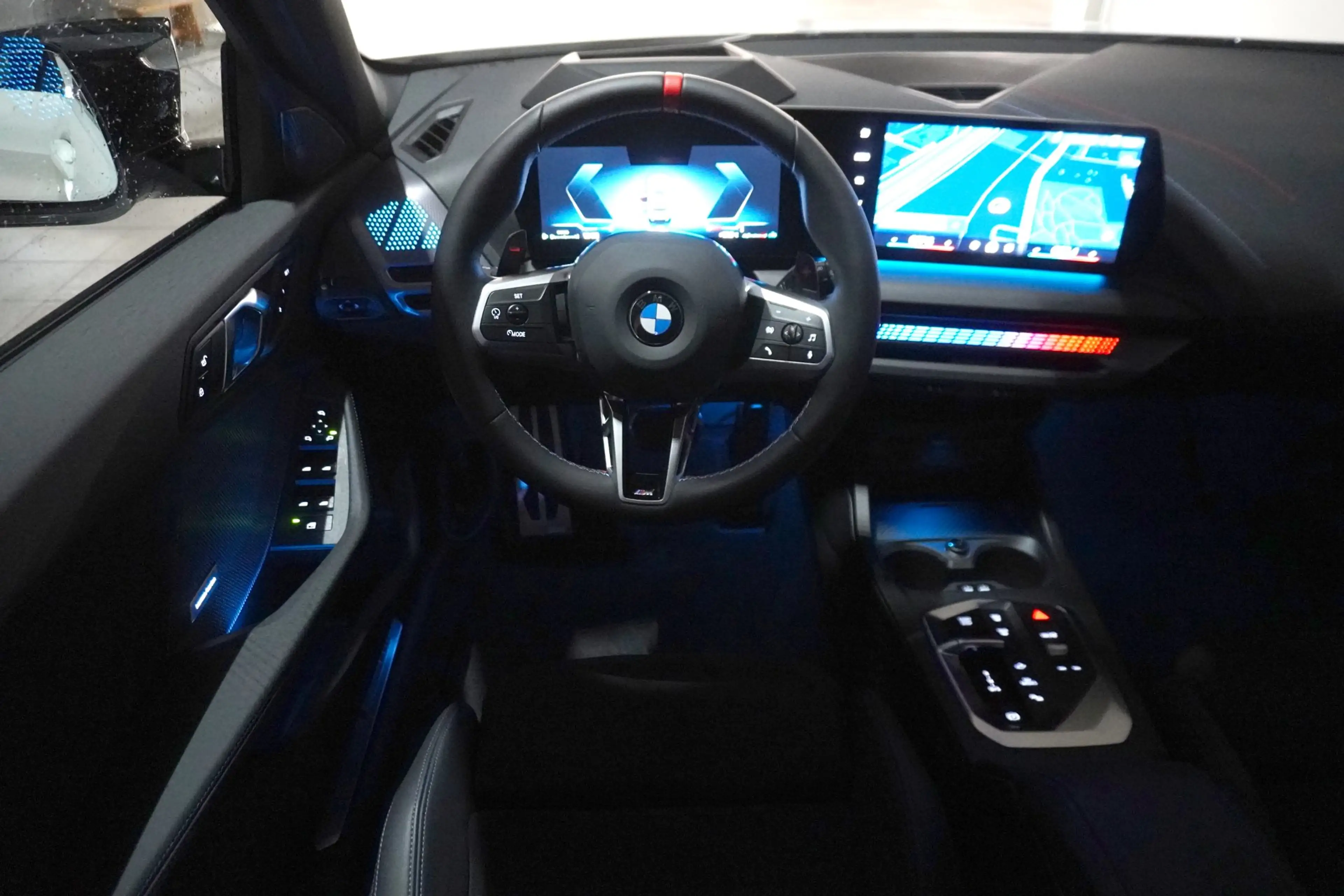 BMW 135 M135i xDrive — photo 10