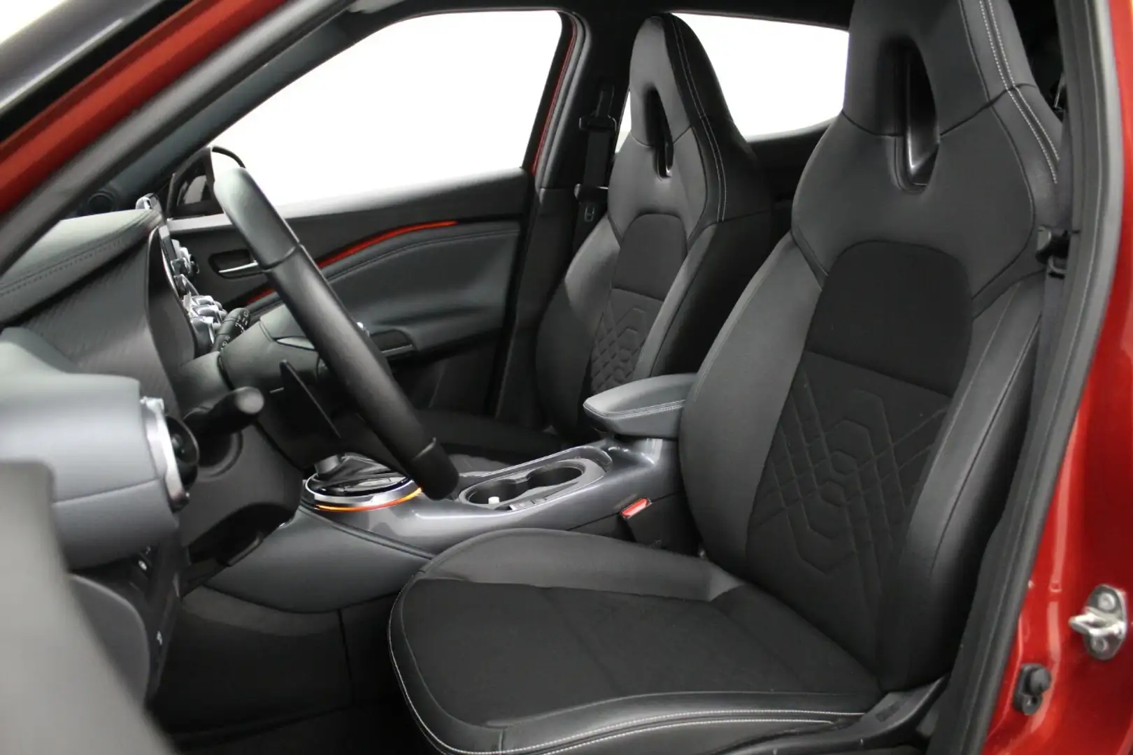 Nissan Juke 1.0 DIG-T Automatik+Navi+PDC+AHK+Sitzh.! Rot - 2