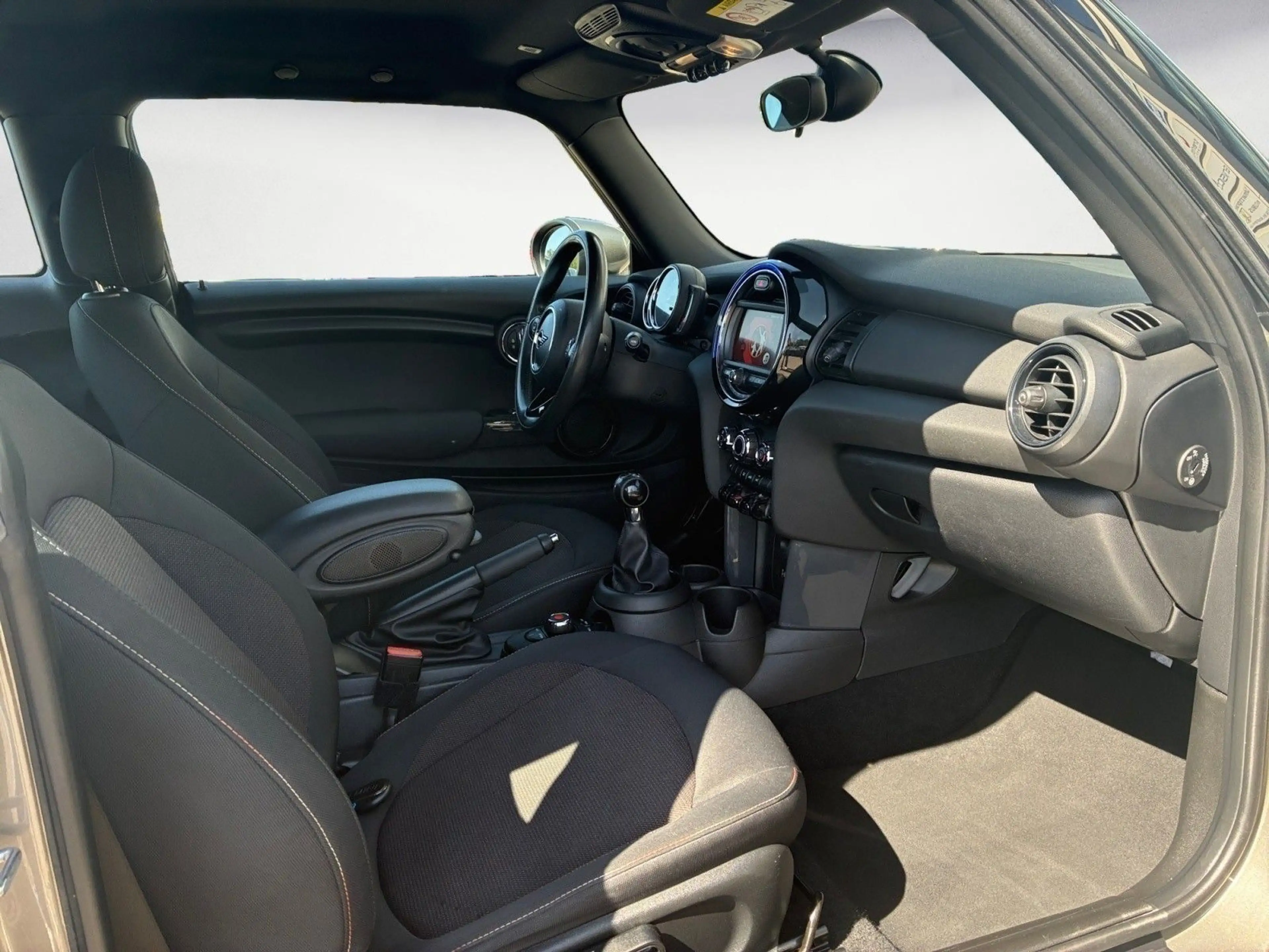 MINI One One Klima PDC Sitzhzg. Vorn MF Lenkrad ISOFIX — photo 9