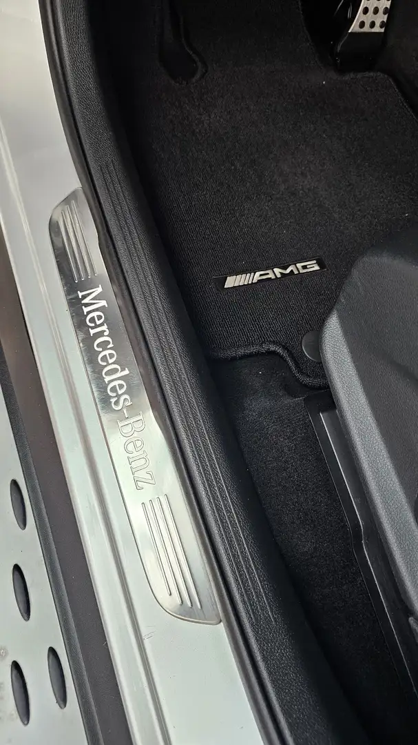 Mercedes-Benz GLC 250 Mercedes Benz GLC 250 d 4MATIC | Chrompaket | Amb Silber - 2