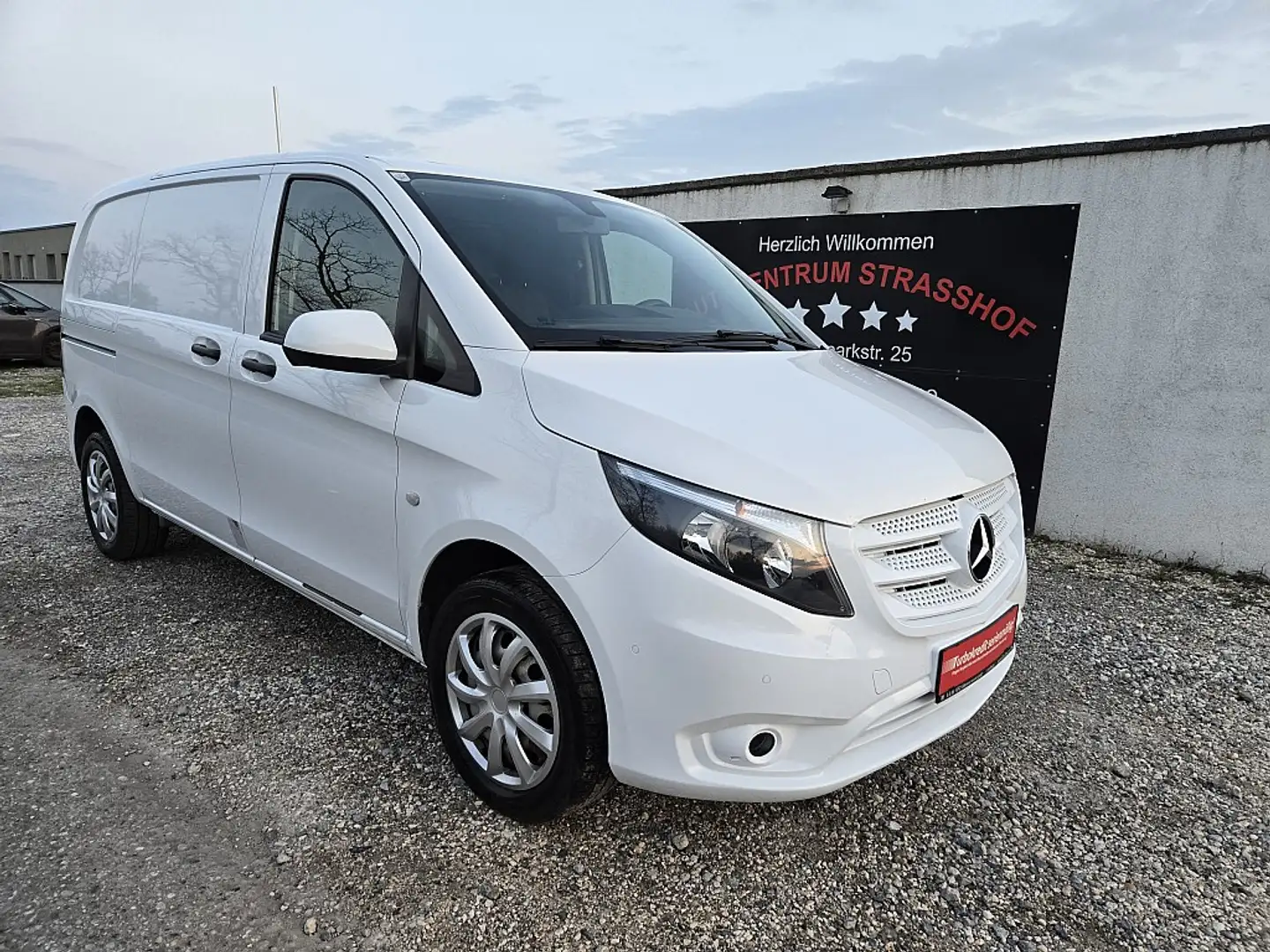 Mercedes-Benz Vito Vito 114 BlueTec 4x4 kompakt Automatik, MwSt. N... Weiß - 1