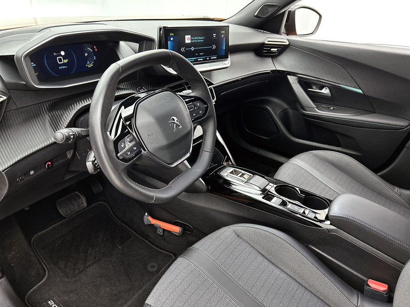 Peugeot e-2008 EV 136pk Allure Pack 50 kWh Automaat | 1ste Eigena — photo 9