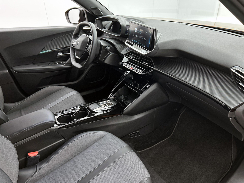 Peugeot e-2008 EV 136pk Allure Pack 50 kWh Automaat | 1ste Eigena — photo 11
