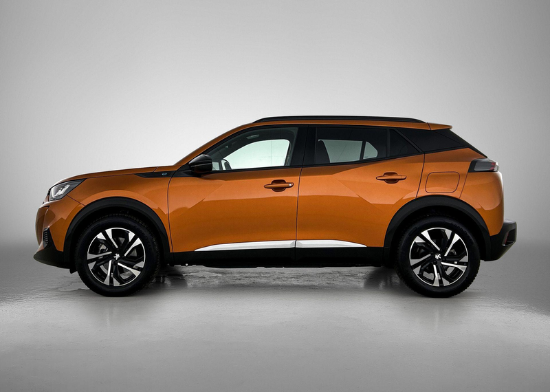 Peugeot e-2008 EV 136pk Allure Pack 50 kWh Automaat | 1ste Eigena — photo 4