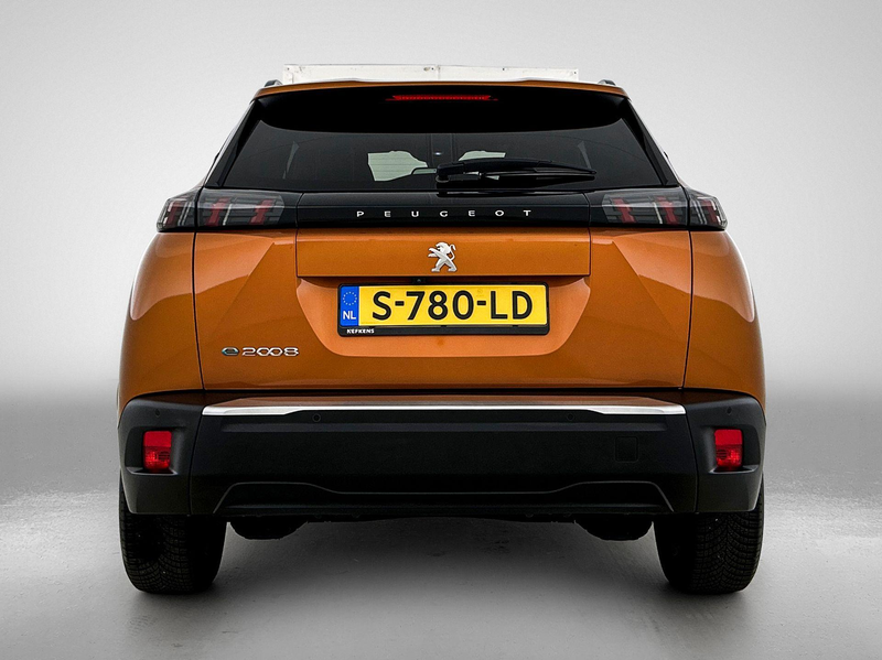 Peugeot e-2008 EV 136pk Allure Pack 50 kWh Automaat | 1ste Eigena — photo 6