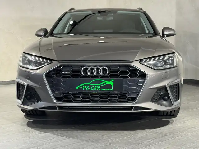 Audi A4 view 5