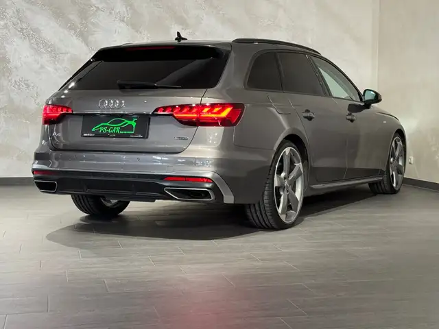 Audi A4 view 11