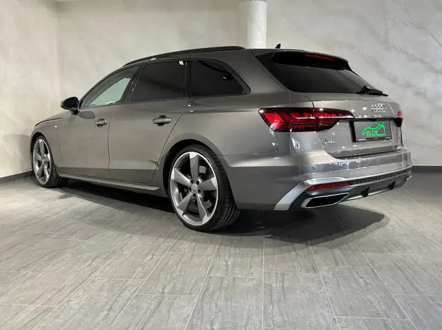 Audi A4 view 15