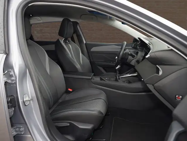 Peugeot 308 view 8