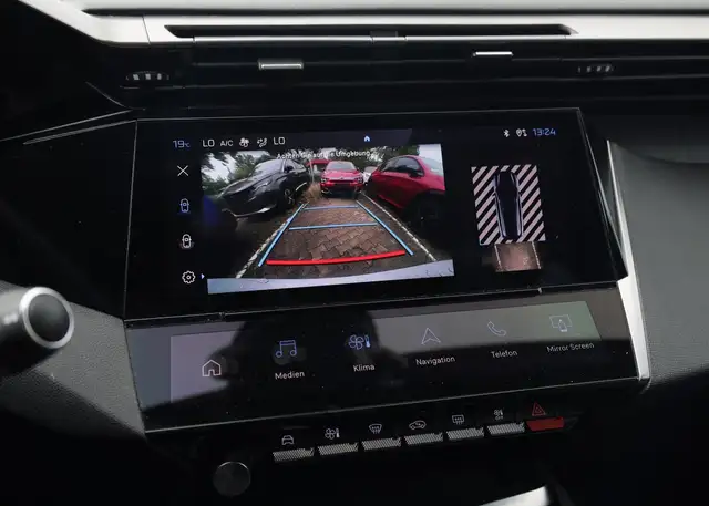 Peugeot 308 view 7