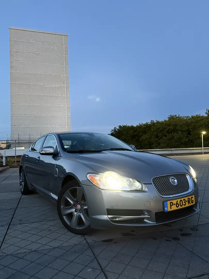 Jaguar XF 3.0 V6 Premium Luxury - 2