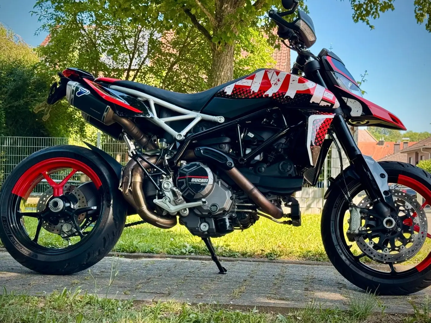 Ducati Hypermotard 950 RVE * inkl Termignioni Rot - 2