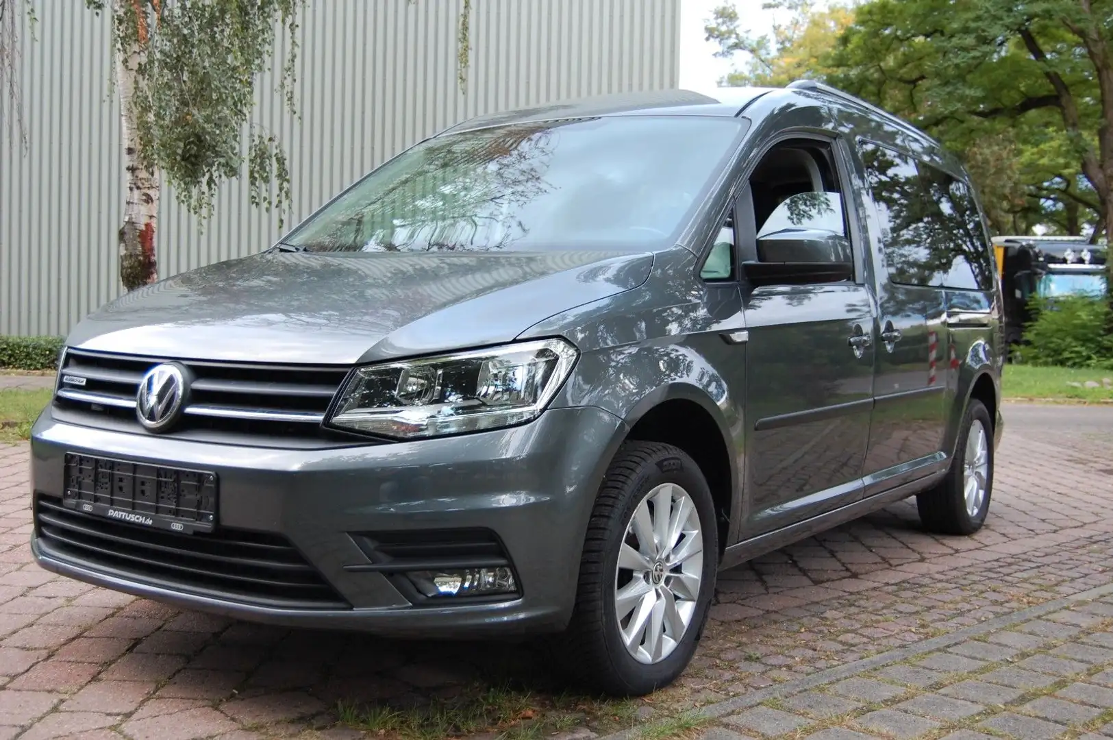 Volkswagen Caddy 1,4 BMT Maxi Mod.2020.Navi,7-Sitzer,76Tkm. Grau - 2